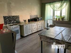 4-к квартира, вторичка, 130м2, 1/9 этаж