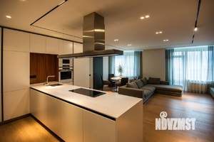 4-к квартира, вторичка, 121м2, 17/25 этаж