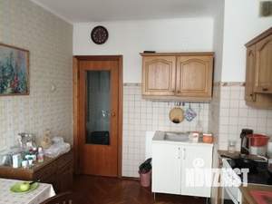 5-к квартира, вторичка, 106м2, 8/10 этаж