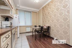 2-к квартира, вторичка, 54м2, 1/3 этаж