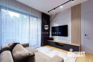 4-к квартира, вторичка, 95м2, 1/8 этаж