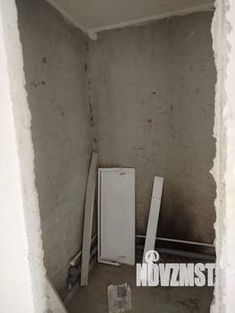 Студия квартира, вторичка, 86м2, 1/10 этаж