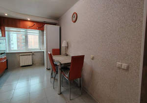 3-к квартира, вторичка, 74м2, 8/9 этаж