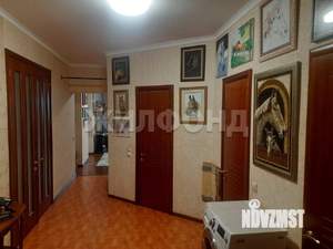4-к квартира, вторичка, 144м2, 3/9 этаж