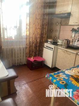 2-к квартира, вторичка, 56м2, 1/3 этаж