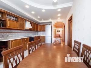 4-к квартира, вторичка, 132м2, 9/10 этаж