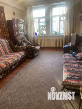 2-к квартира, вторичка, 56м2, 1/3 этаж