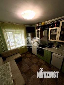 2-к квартира, вторичка, 64м2, 1/10 этаж