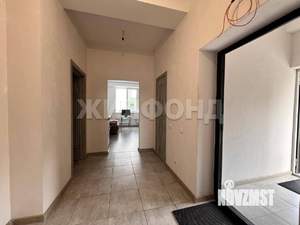 2-к квартира, вторичка, 77м2, 1/17 этаж