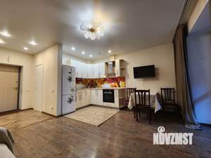 2-к квартира, вторичка, 53м2, 1/10 этаж