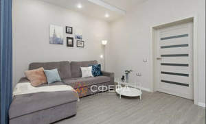 2-к квартира, вторичка, 56м2, 1/4 этаж