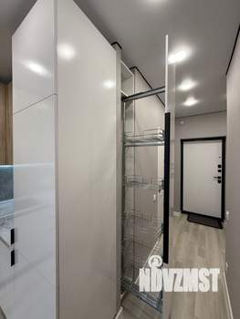 2-к квартира, вторичка, 42м2, 10/19 этаж