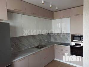 3-к квартира, вторичка, 70м2, 14/17 этаж