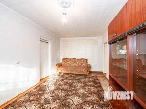 4-к квартира, вторичка, 61м2, 5/5 этаж