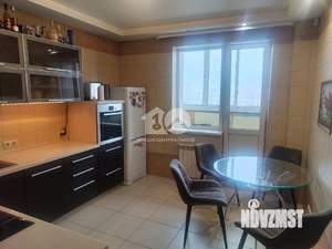 2-к квартира, вторичка, 75м2, 9/16 этаж