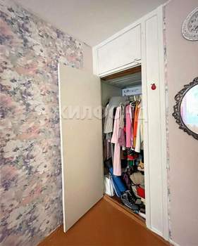 3-к квартира, вторичка, 58м2, 2/5 этаж