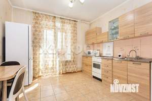 2-к квартира, вторичка, 61м2, 1/14 этаж