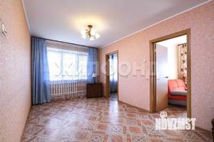 4-к квартира, вторичка, 61м2, 1/5 этаж