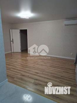 2-к квартира, вторичка, 42м2, 1/4 этаж