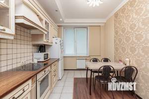 2-к квартира, вторичка, 54м2, 1/3 этаж
