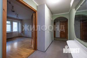 3-к квартира, вторичка, 68м2, 1/9 этаж