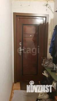 2-к квартира, вторичка, 42м2, 1/5 этаж