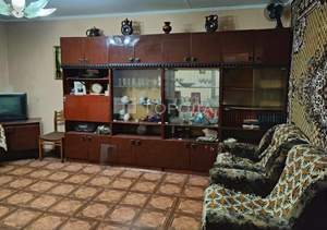 2-к квартира, вторичка, 52м2, 1/9 этаж