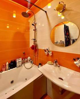 Студия квартира, вторичка, 57м2, 2/5 этаж