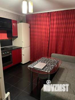 3-к квартира, вторичка, 74м2, 1/10 этаж