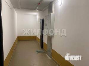 3-к квартира, вторичка, 68м2, 1/10 этаж