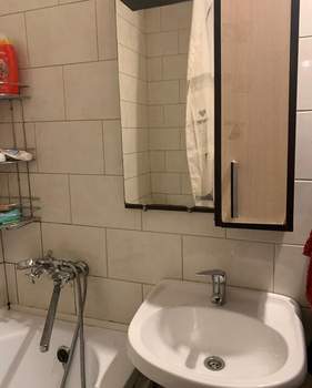 3-к квартира, вторичка, 73м2, 1/10 этаж