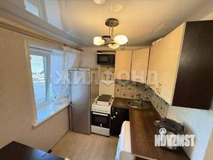 2-к квартира, вторичка, 41м2, 1/4 этаж