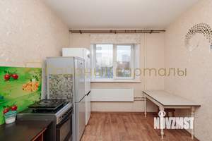 2-к квартира, вторичка, 64м2, 1/10 этаж