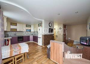 4-к квартира, вторичка, 125м2, 1/9 этаж