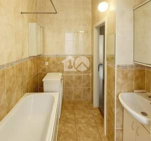 3-к квартира, вторичка, 75м2, 5/5 этаж