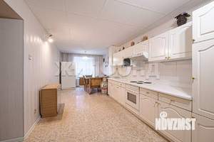 4-к квартира, вторичка, 110м2, 3/10 этаж