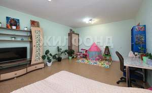 2-к квартира, вторичка, 63м2, 1/9 этаж