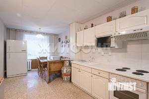 4-к квартира, вторичка, 110м2, 3/10 этаж