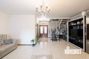 4-к квартира, вторичка, 124м2, 5/7 этаж