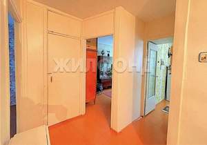 3-к квартира, вторичка, 58м2, 2/5 этаж