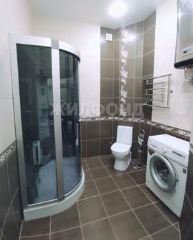 2-к квартира, вторичка, 61м2, 1/4 этаж