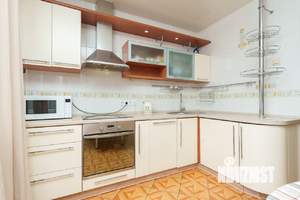 4-к квартира, вторичка, 92м2, 14/14 этаж