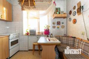 2-к квартира, вторичка, 44м2, 9/9 этаж