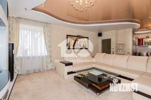 3-к квартира, вторичка, 108м2, 1/5 этаж