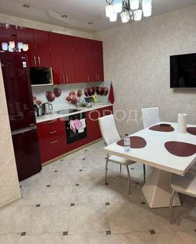 3-к квартира, вторичка, 90м2, 13/23 этаж