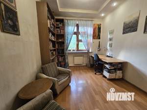 4-к квартира, вторичка, 108м2, 2/5 этаж