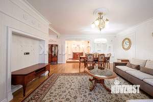 3-к квартира, вторичка, 151м2, 2/11 этаж