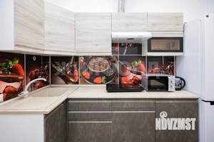 2-к квартира, вторичка, 43м2, 1/17 этаж