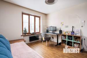 3-к квартира, вторичка, 63м2, 2/4 этаж