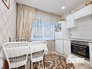 2-к квартира, вторичка, 54м2, 1/10 этаж